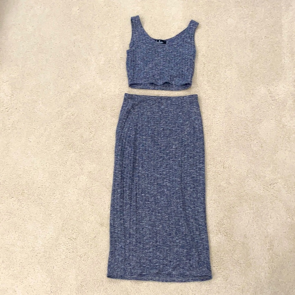 2 piece Lulus skirt and crop top set.